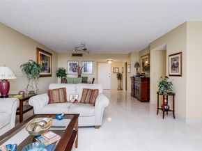 2500 Parkview Dr 2315, Hallandale Beach FL 33009