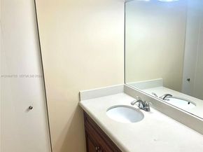 6601 SW 116th Ct 403, Miami FL 33173