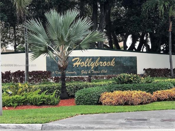411 S Hollybrook Dr 204, Pembroke Pines FL 33025