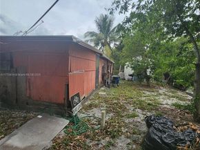 831 NW 140th St, Miami FL 33168