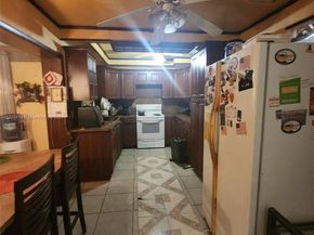 831 NW 140th St, Miami FL 33168