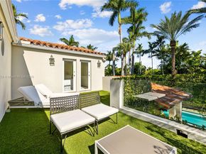 5711 N Bay Rd, Miami Beach FL 33140