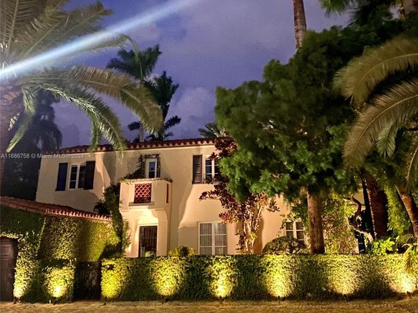 5711 N Bay Rd, Miami Beach FL 33140