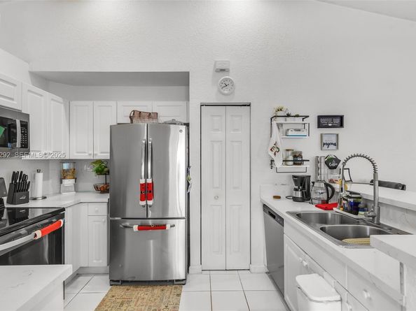 1509 Sunset Way, Weston FL 33327