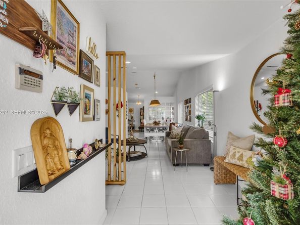 1509 Sunset Way, Weston FL 33327