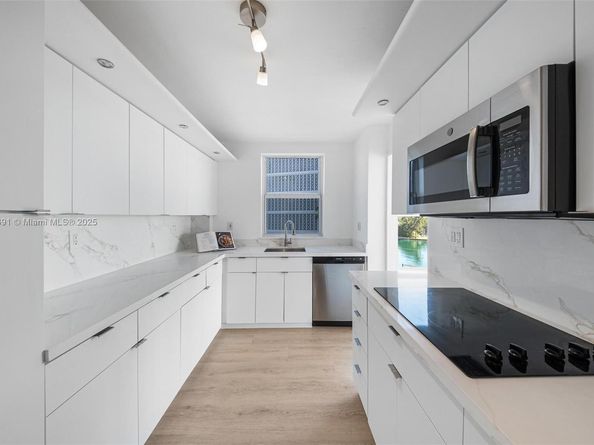 9100 W Bay Harbor Dr 5A, Bay Harbor Islands FL 33154