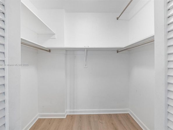 9100 W Bay Harbor Dr 5A, Bay Harbor Islands FL 33154