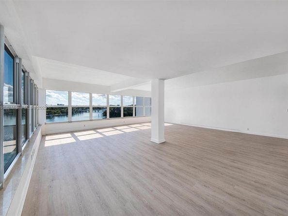 9100 W Bay Harbor Dr 5A, Bay Harbor Islands FL 33154