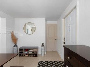 3151 NW 59th St, Miami FL 33142