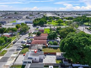 3151 NW 59th St, Miami FL 33142