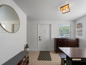 3151 NW 59th St, Miami FL 33142