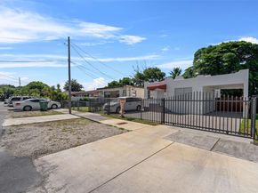 3151 NW 59th St, Miami FL 33142