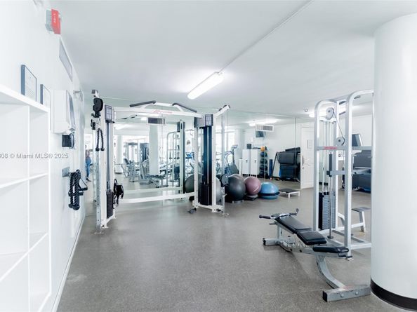 900 Bay Dr 513, Miami Beach FL 33141