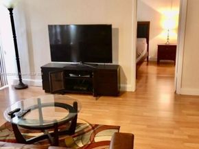 900 Bay Dr 513, Miami Beach FL 33141