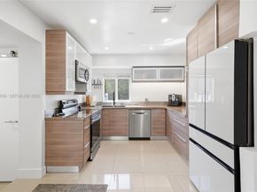 2190 SW 20th St, Miami FL 33145