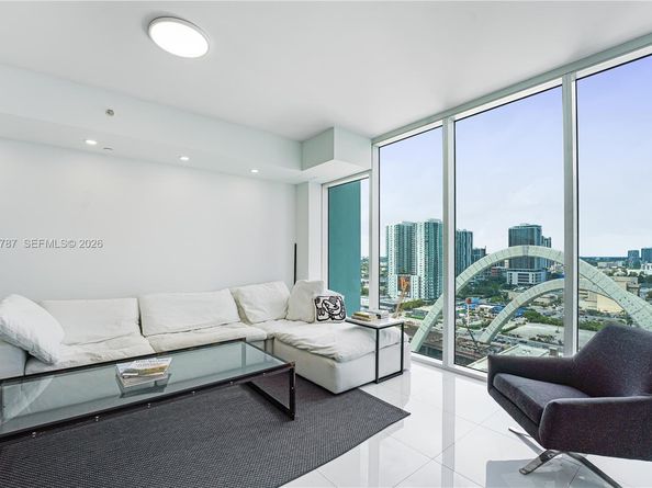 1040 Biscayne Blvd 1905, Miami FL 33132