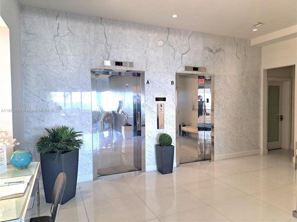 345 N Fort Lauderdale Beach Blvd 202, Fort Lauderdale FL 33304