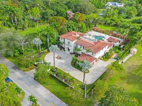 7538 SW 64th St, Miami FL 33143