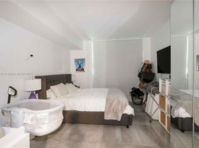 218 SE 14th St 1406, Miami FL 33131