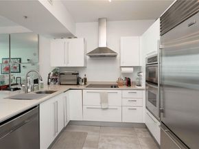 218 SE 14th St 1406, Miami FL 33131