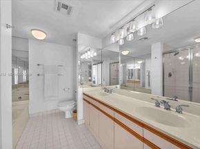 3610 Yacht Club Dr 1001, Aventura FL 33180