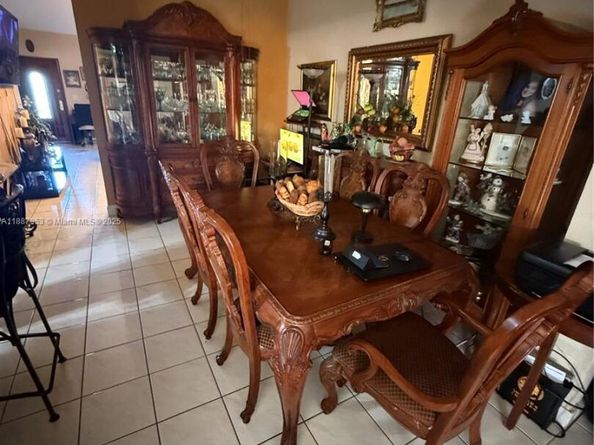 910 SW 104th Ave 26B, Miami FL 33174
