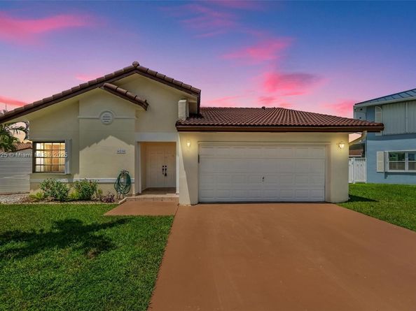 6234 SW 151st Ct, Miami FL 33193