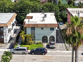 450 SW 9th St, Miami FL 33130