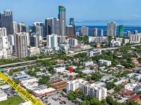 450 SW 9th St, Miami FL 33130