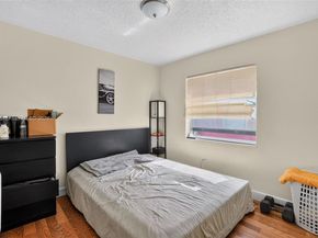 450 SW 9th St, Miami FL 33130