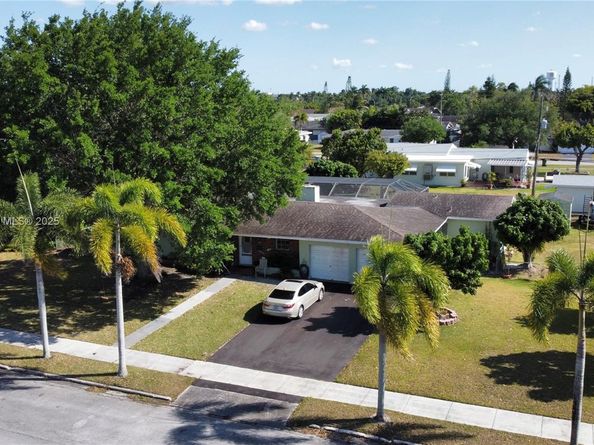 434 NW 20th St, Homestead FL 33030