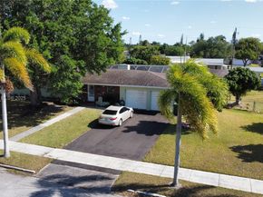 434 NW 20th St, Homestead FL 33030