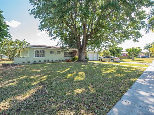 434 NW 20th St, Homestead FL 33030