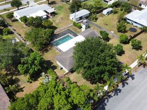 434 NW 20th St, Homestead FL 33030