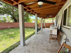 1085 NW 48th St, Miami FL 33127