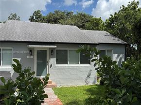 1085 NW 48th St, Miami FL 33127