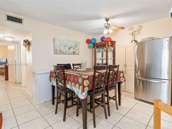 11 NE 204th St 1, Miami Gardens FL 33179