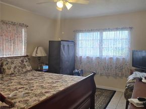 11 NE 204th St 1, Miami Gardens FL 33179
