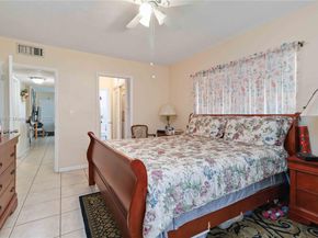 11 NE 204th St 1, Miami Gardens FL 33179