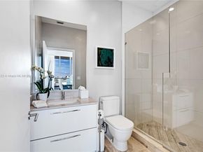 1445 16th St PH4, Miami Beach FL 33139