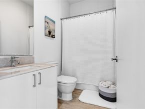 1445 16th St PH4, Miami Beach FL 33139