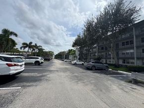 300 SW 134th Way 107E, Pembroke Pines FL 33027