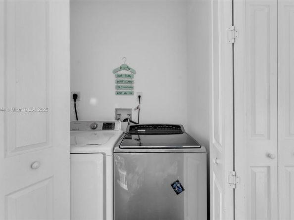 1025 NE 42nd Ter, Homestead FL 33033