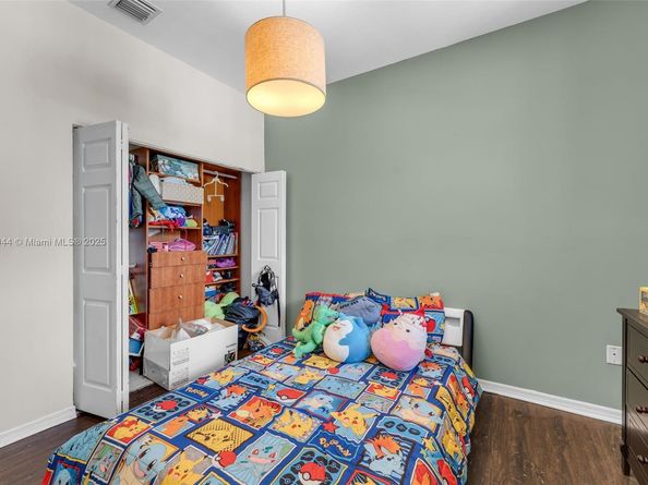 1025 NE 42nd Ter, Homestead FL 33033