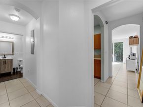 1025 NE 42nd Ter, Homestead FL 33033