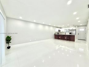 11240 SW 33rd Cir Pl, Miami FL 33165