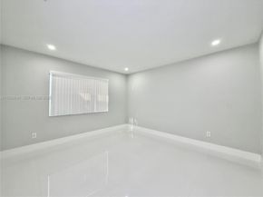 11240 SW 33rd Cir Pl, Miami FL 33165