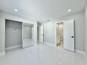 11240 SW 33rd Cir Pl, Miami FL 33165