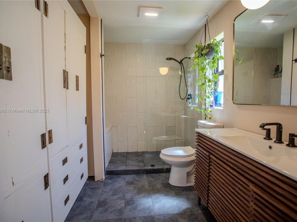 10605 SW 132nd Ct, Miami FL 33186