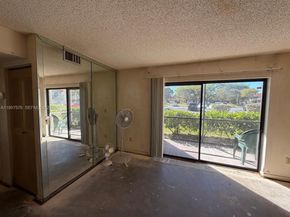 465 NW 210th St 103, Miami Gardens FL 33169